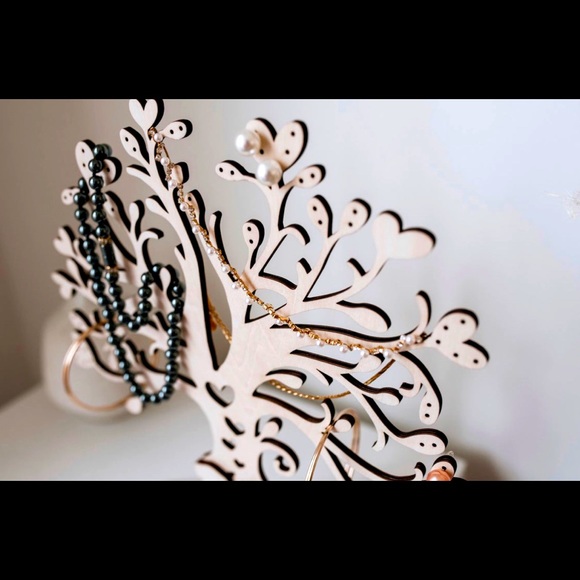 Brand new Tree of Life jewelry organizer - Picture 2 of 6